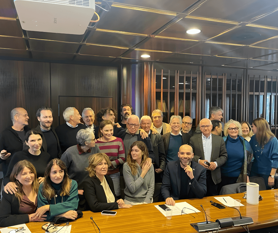 primo ccnl interpreti attori attrici italia 2023 foto firma 3